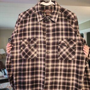 Men's Moose Creek heavy flannel shirt - Like New!